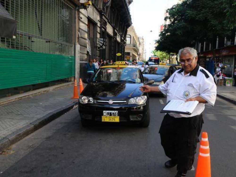 Detectaron a otro taxista que conduc�a ebrio y estaba armado