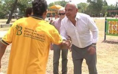 Almirante Brown: Bolettieri recorri� obras y entreg� subsidios