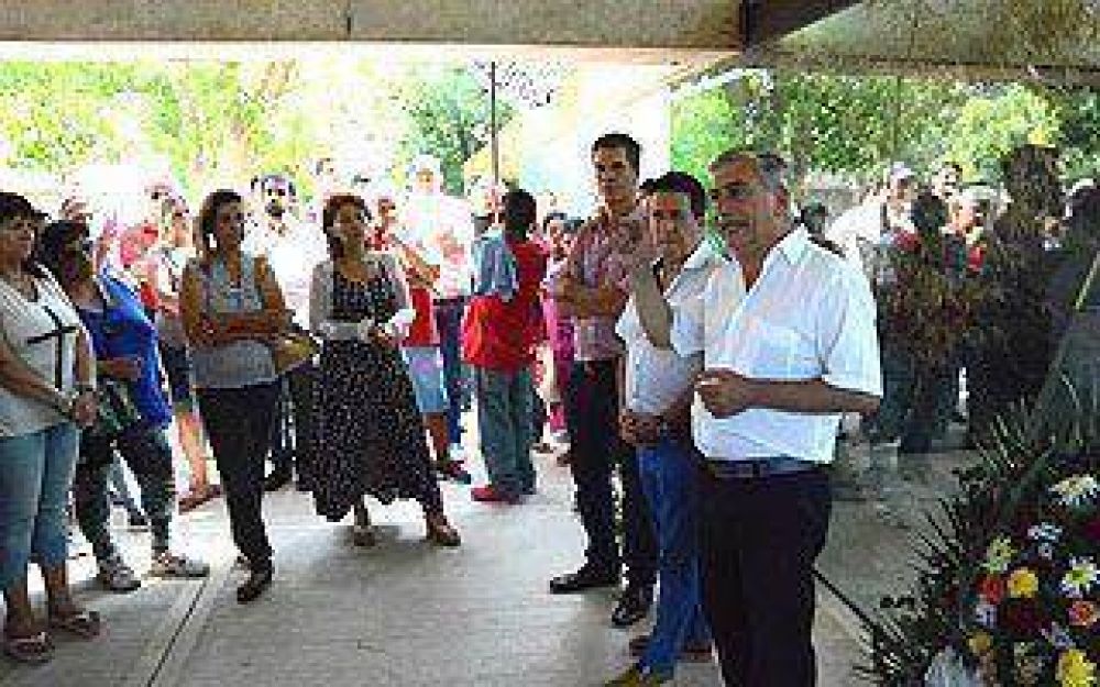 Di Sabatino y D�az P�rez conmemoraron el primer triunfo peronista