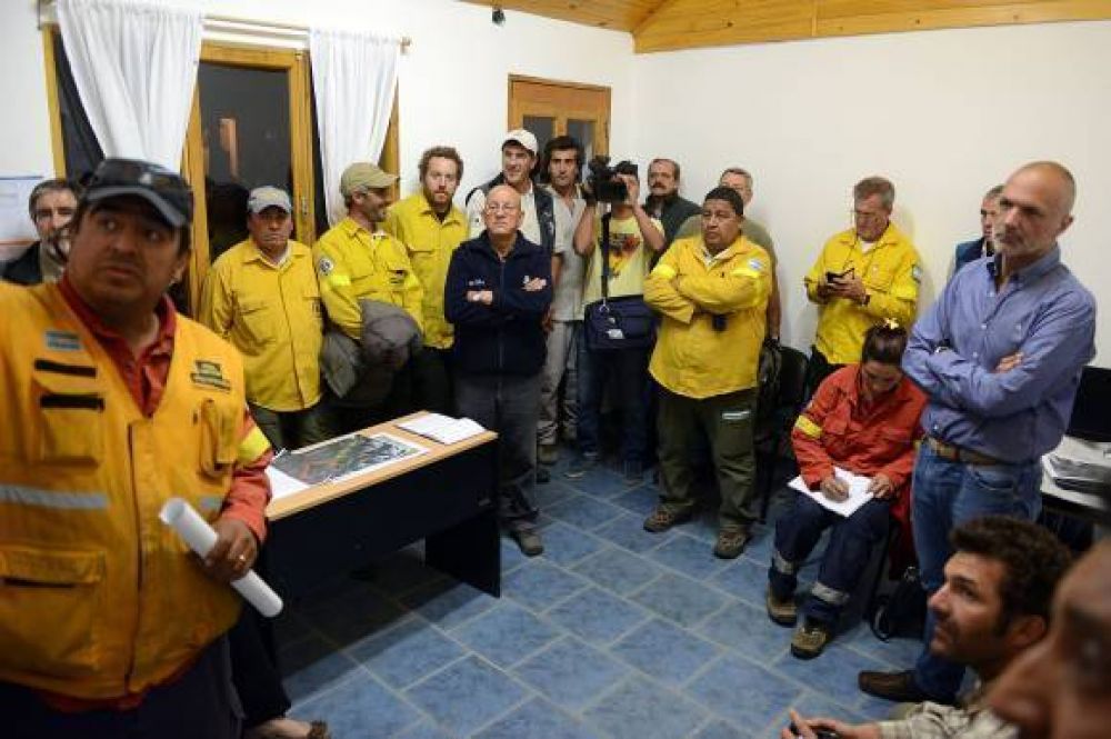 Buzzi en los incendios de la Cordillera: Se est dando una pelea importante