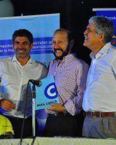 Ib��ez destac� convenios para ejecutar obras el�ctricas en toda la provincia