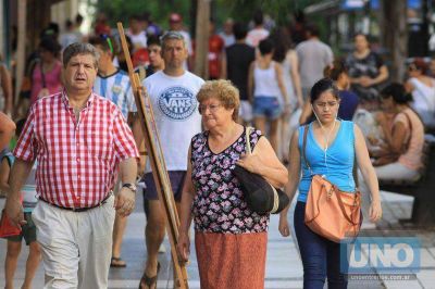 La sensaci�n t�rmica super� los 36 grados y ahora se anuncia lluvia