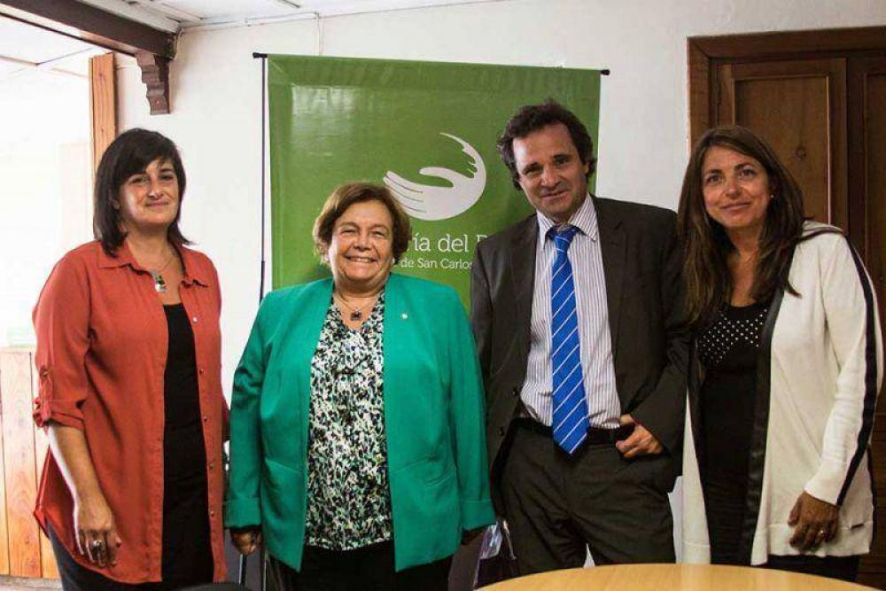La Defensor�a del Pueblo de Bariloche firm� un Convenio con el Ministerio P�blico de la Defensa