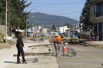 Avanza a buen ritmo la pavimentaci�n de calle Vilcapugio