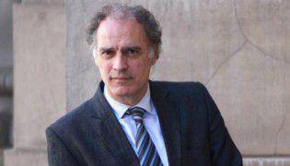 Familiares y v�ctimas de Croma��n, contra Ibarra candidato