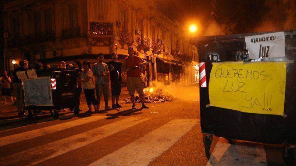 Hay barrios sin luz hace m�s de 24 horas