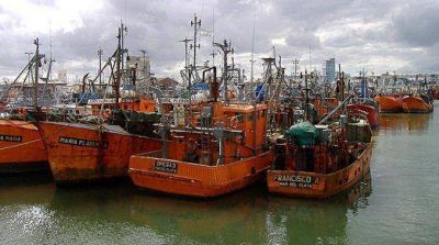 Se hundi� un barco pesquero en Villa Gesell: buscan a 5 tripulantes