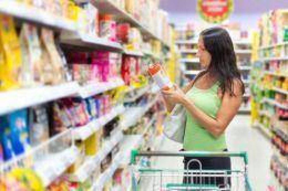 Crecieron 10,8% las ventas en los shoppings y 6,8% en los supermercados