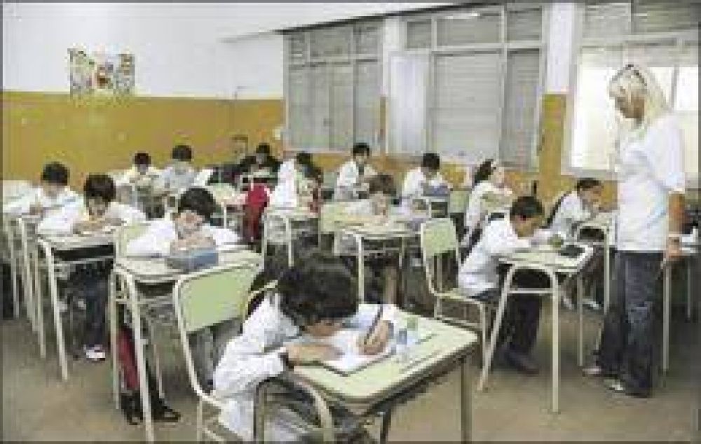 Baj� un 50 % el nivel de repitencia de alumnos en el nivel primario