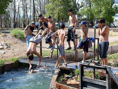 Sancionar�n con multas o c�rcel a quienes se ba�en en lugares no autorizados