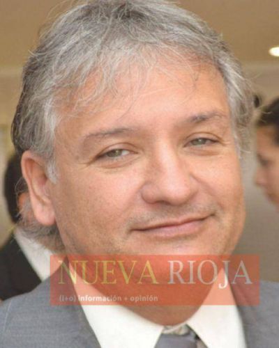 Precandidatos instan a la ciudadan�a a votar el 8M
