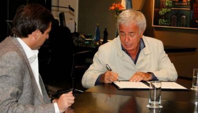 Mestre recibe $ 101,5 millones para educaci�n y pavimento