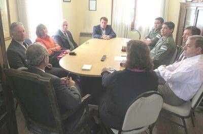El fiscal Adler se reuni� con Telpuk y autoridades de fuerzas federales
