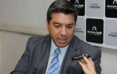 Avanza el sumario contra un profesor de la colonia por el retiro de la menor de 8 a�os