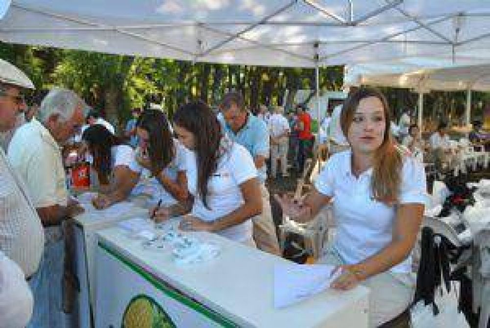 M�s de 200 productores participaron de la propuesta de Gabriel Carretoni en su campo