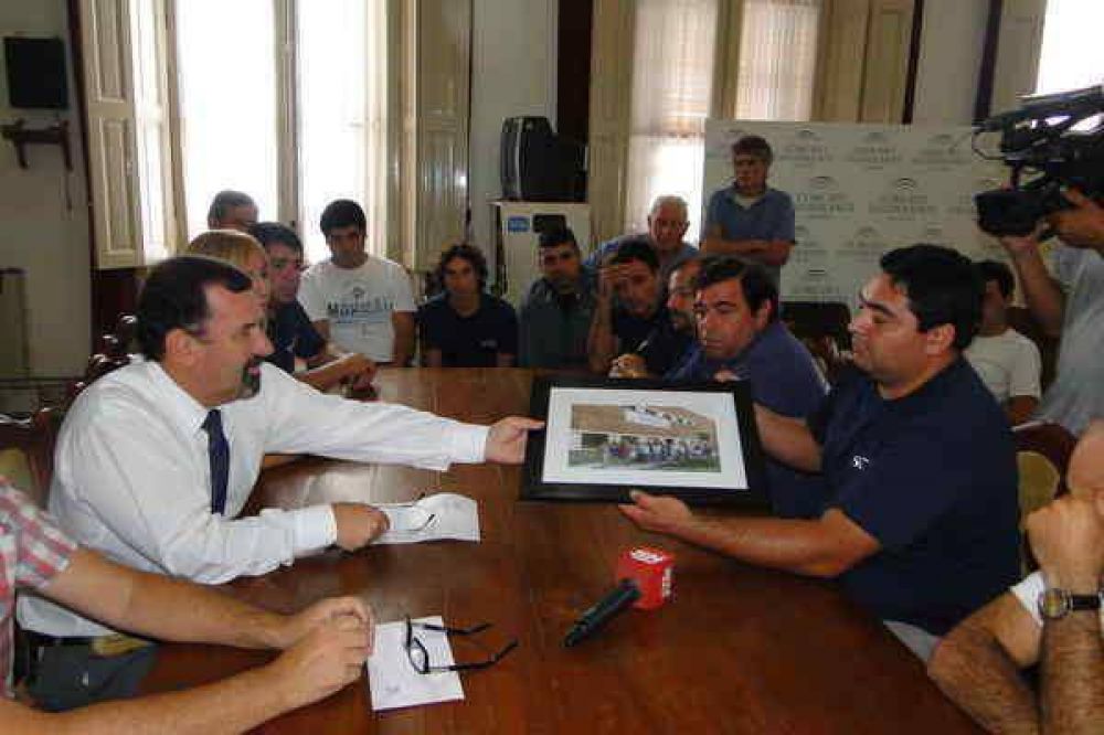 TEXTILES SE REUNIERON CON INZA Y CONCEJALES 