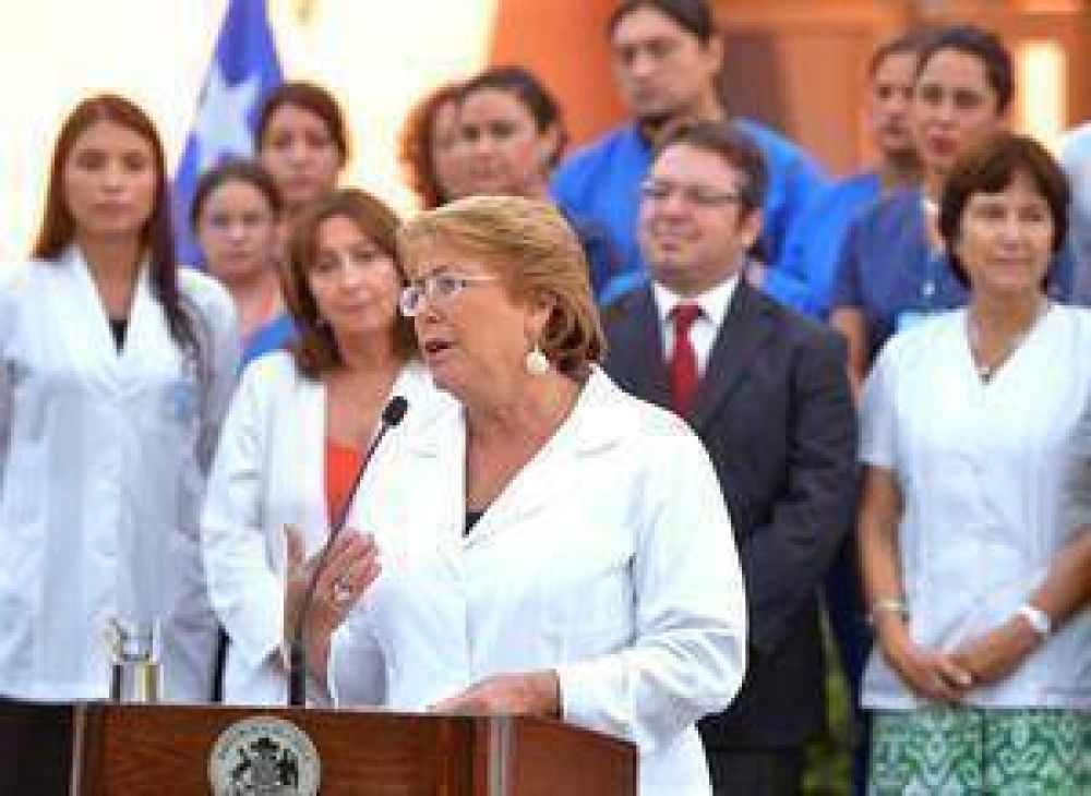 Bachelet no logra dar vuelta la p�gina del 