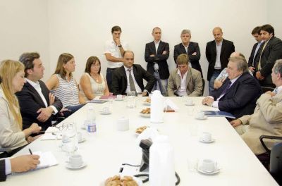 Reuni�n con industriales del Partido de Luj�n