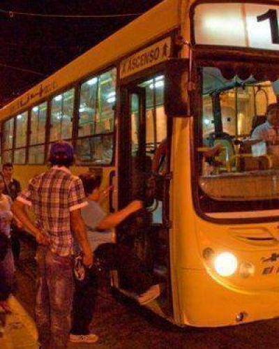 El lunes comienzan a entregar los carn�s del boleto estudiantil