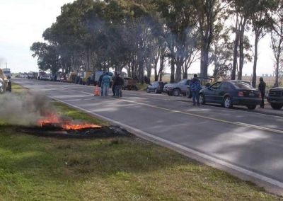 Asambleistas esperaron en vano ayer en Bonifacio al gobernador Daniel Scioli