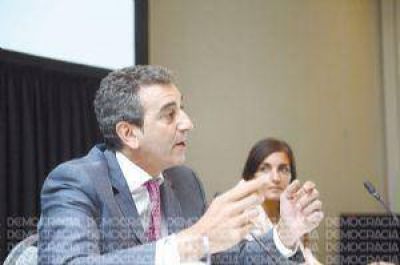 Antes de su visita a Jun�n, Randazzo ponder� la recuperaci�n del ferrocarril