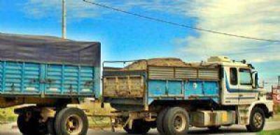 Contin�a el indiscriminado retiro de arena de los m�danos y nadie controla