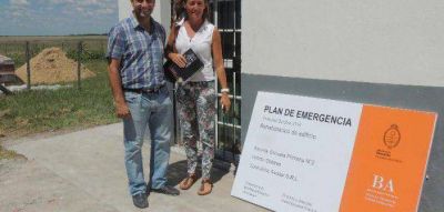 Facundo Celasco recorri� las obras gestionadas frente al Ministerio de Educaci�n de la Provincia