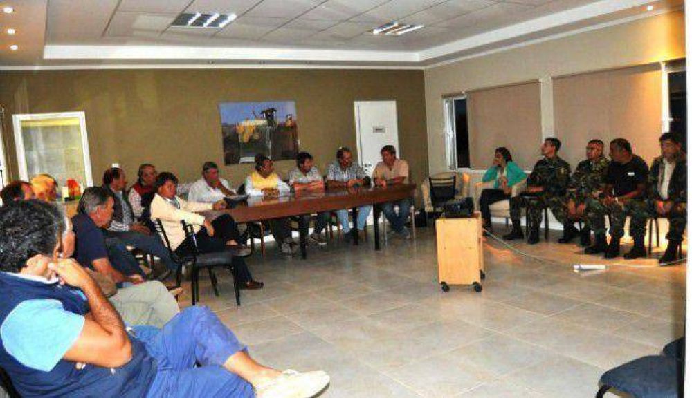 Por delitos rurales y obras pendientes, se reunieron en la Comisi�n Vial 