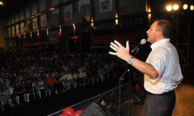 Juez ante su tropa no descart� que pueda ir como candidato a gobernador y a intendente
