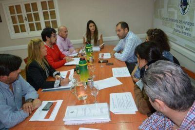 Concejales se interiorizaron sobre el proyecto para el nuevo servicio de recolecci�n de residuos