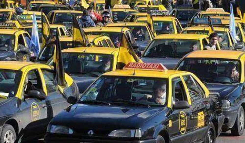 Aumenta el taxi un 18%