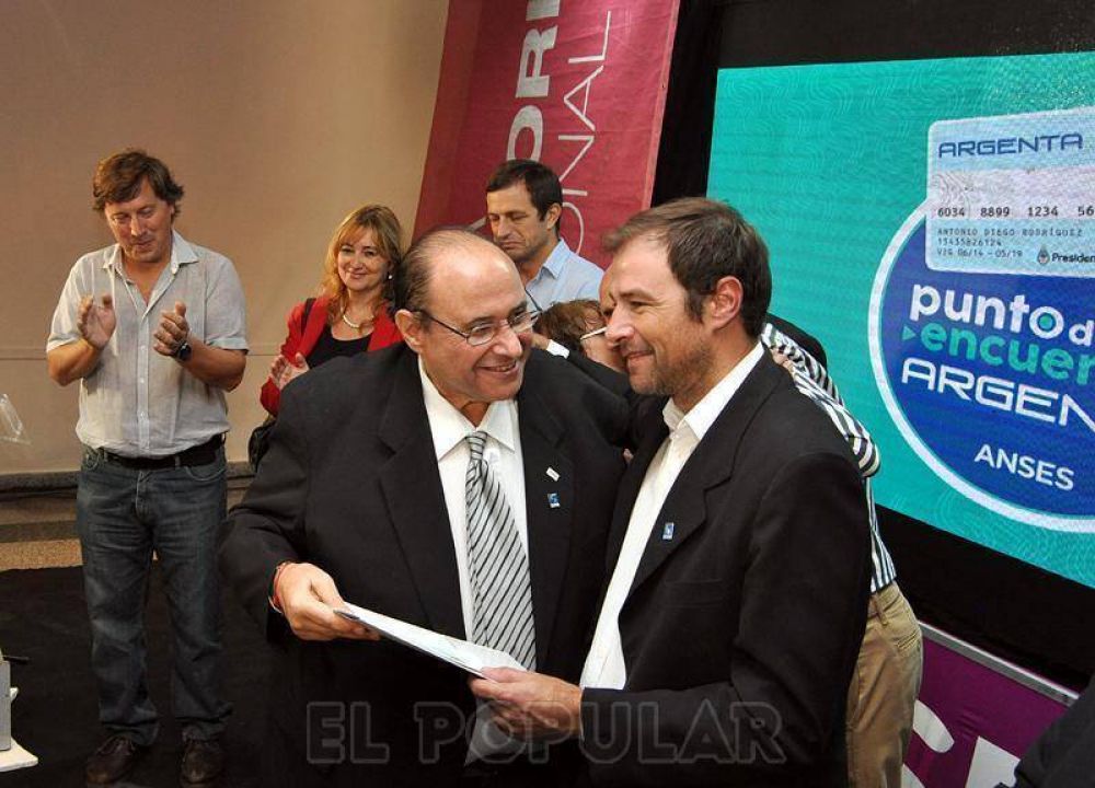 Bossio ratific� a Rodr�guez en Anses y gremio celebra el 