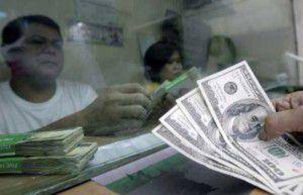 Nuevo r�cord del d�lar ahorro: ventas por u$s462,6 millones en febrero