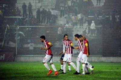 San Mart�n gole� 3-0 a �Antoniana� con una gran actuaci�n de sus refuerzos