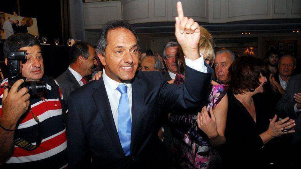 Scioli vuelve a la universidad: rendir� las materias que le faltan para recibirse