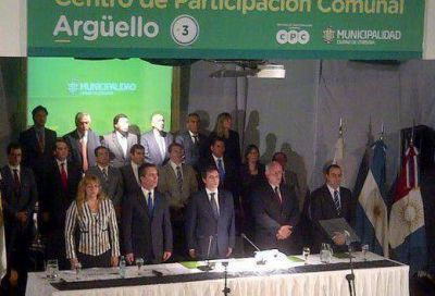 Mestre defiende su gesti�n en el �ltimo discurso como intendente