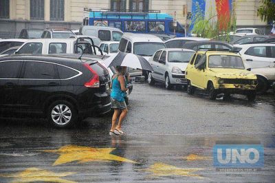 Rige una alerta por probables lluvias y tormentas