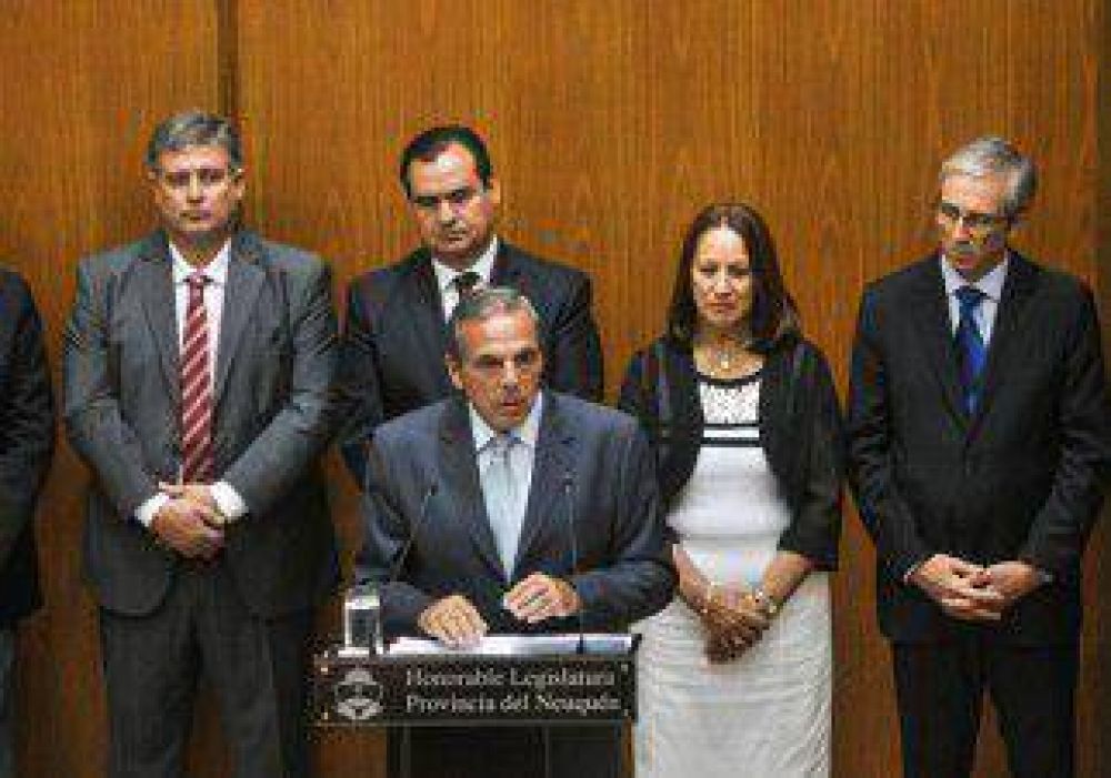 Petr�leo: Sapag defendi� la propiedad de la Provincia