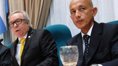 Peralta pidi� a los diputados que �no haya divisiones�