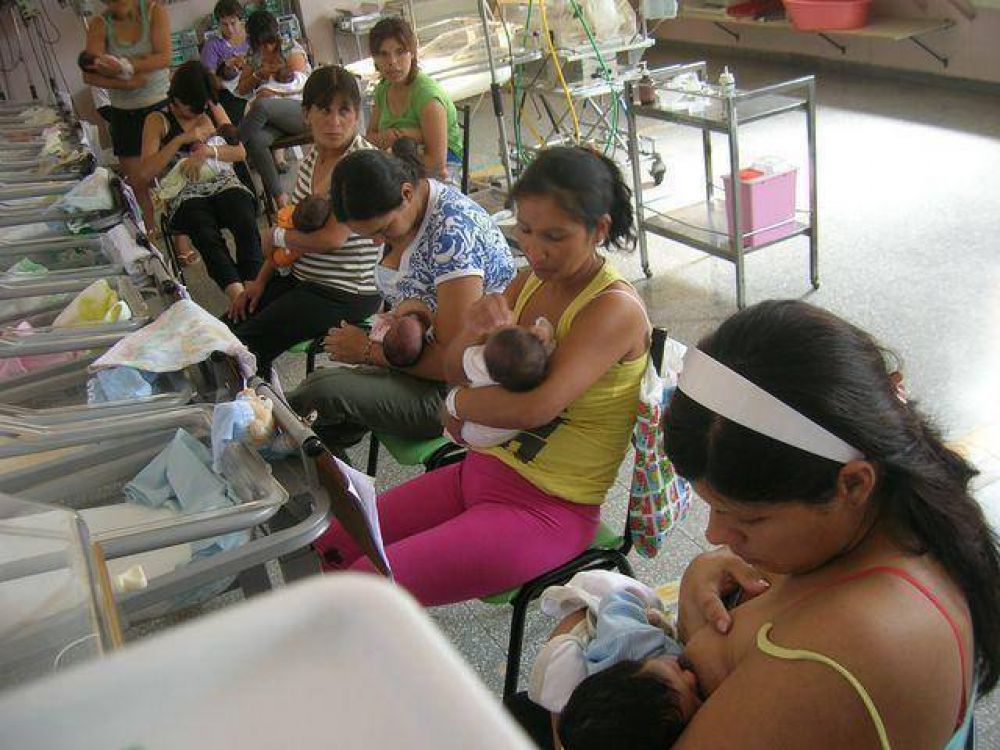 Pedirn ampliar licencias de maternidad y derechos de lactancia
