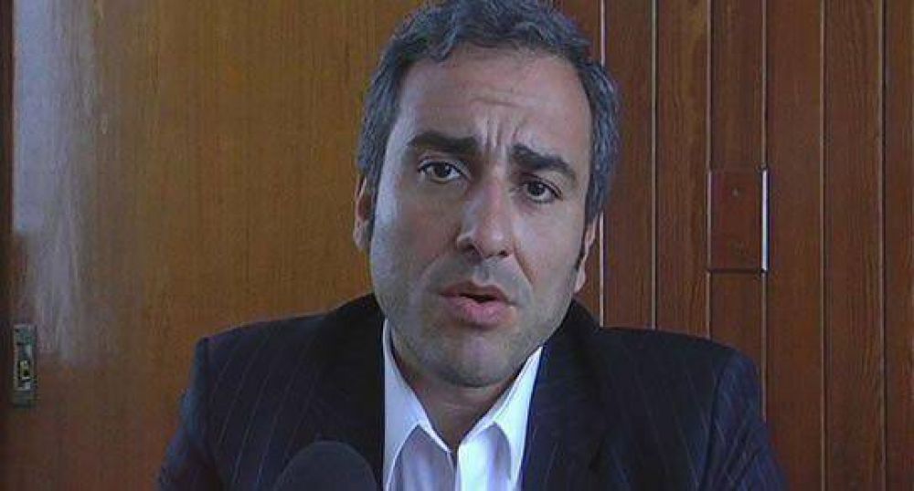 �Si soy gobernador, la paritaria docente ser� en enero�