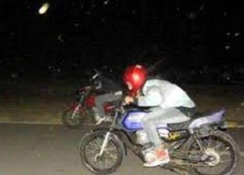 Lamentable: Los j�venes no toman conciencia del peligro cuando conducen una moto�