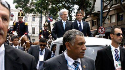 Tabar� V�zquez hiperactivo: convoc� a los nuevos ministros a trabajar de inmediato