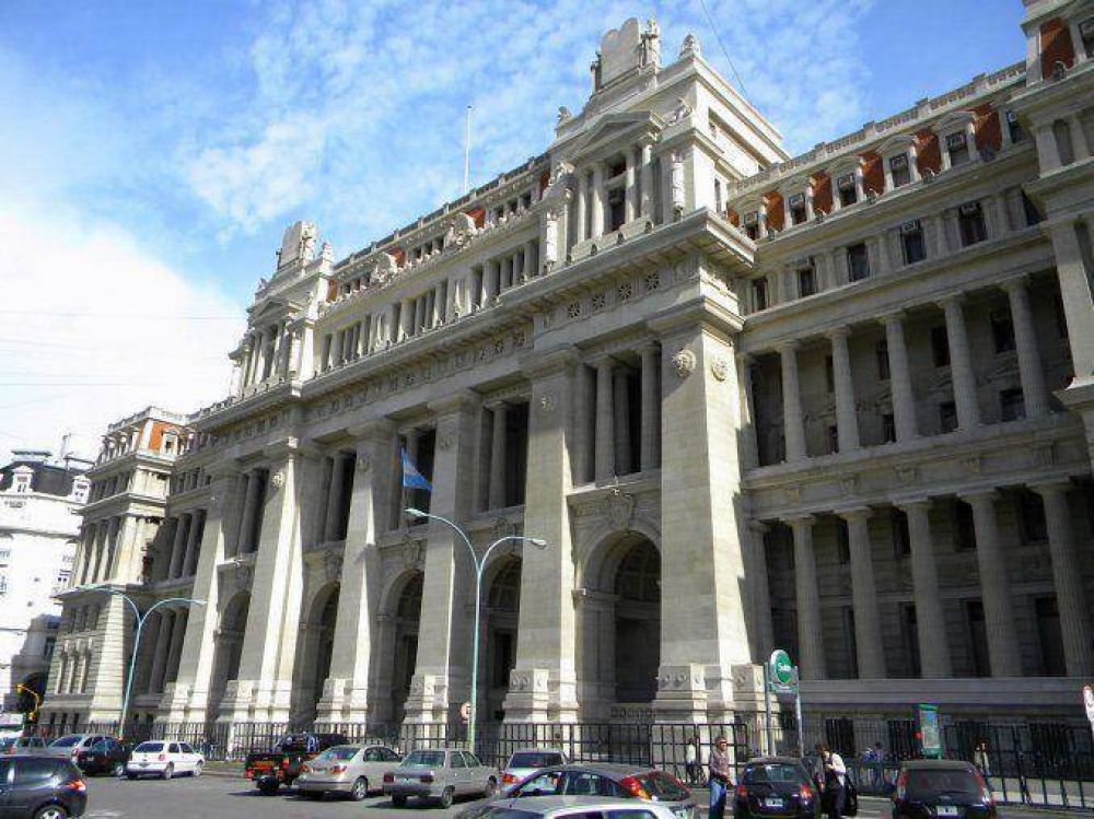 Apuran a la Corte para que defina la situaci�n de los jueces subrogantes