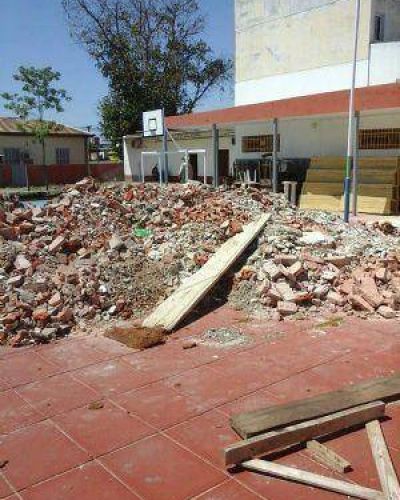 S�enz Pe�a: la Escuela N� 31 no inici� las clases por las obras sin terminar