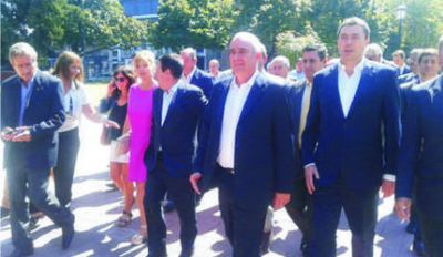 Echeverr�a junto a Scioli en su �ltimo discurso como gobernador
