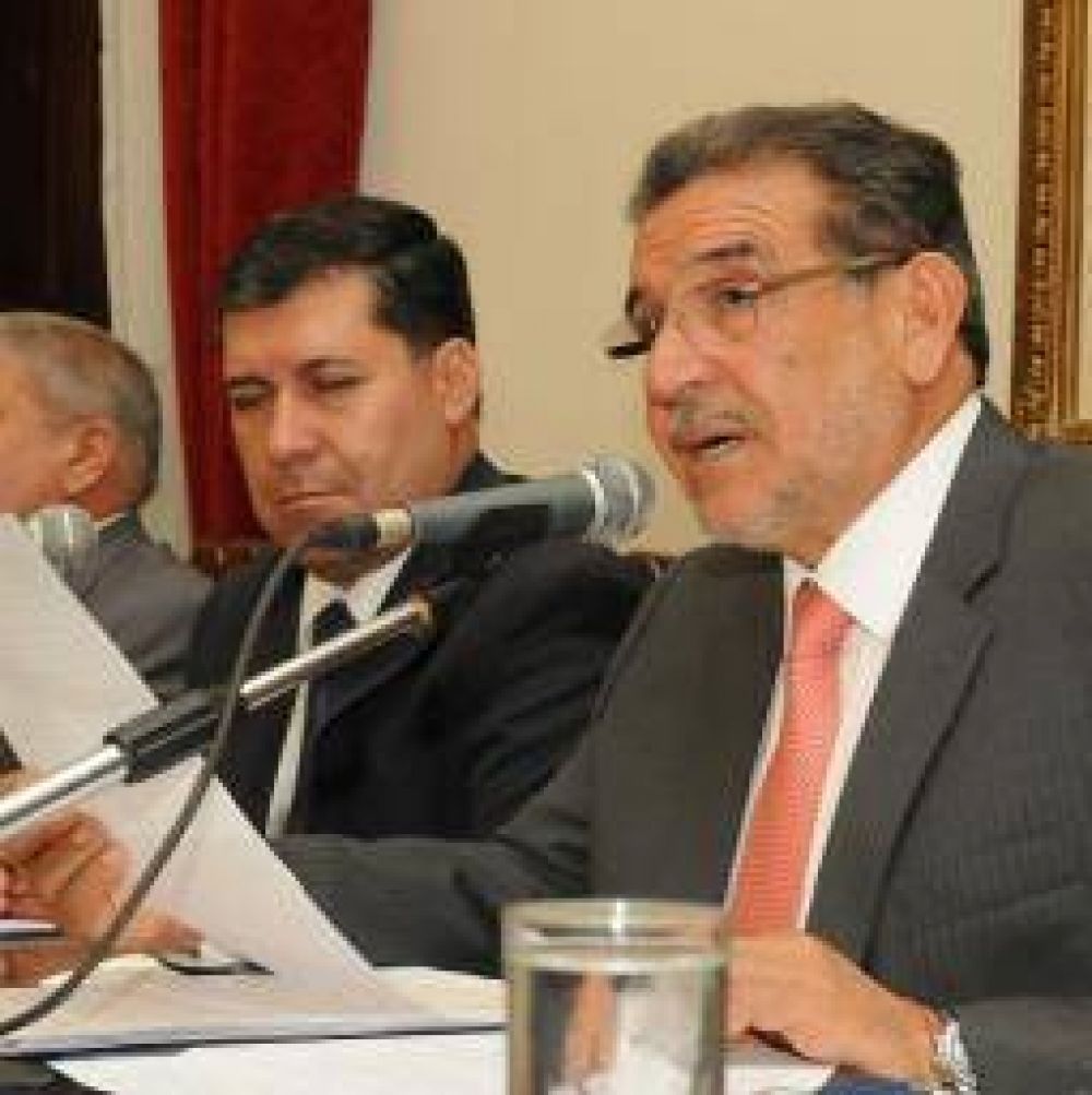 �El 10 de diciembre les dejo una provincia viable y encaminada�