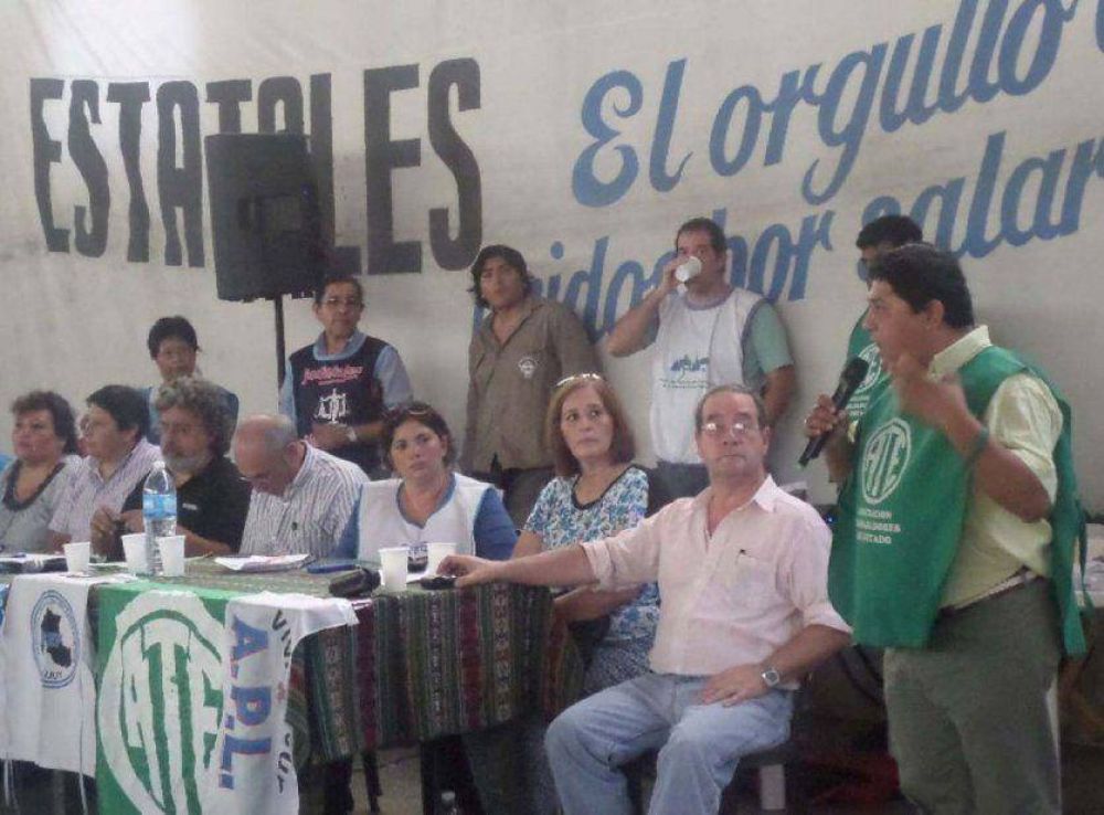 Intersindical pide salario mnimo de 10.600 pesos