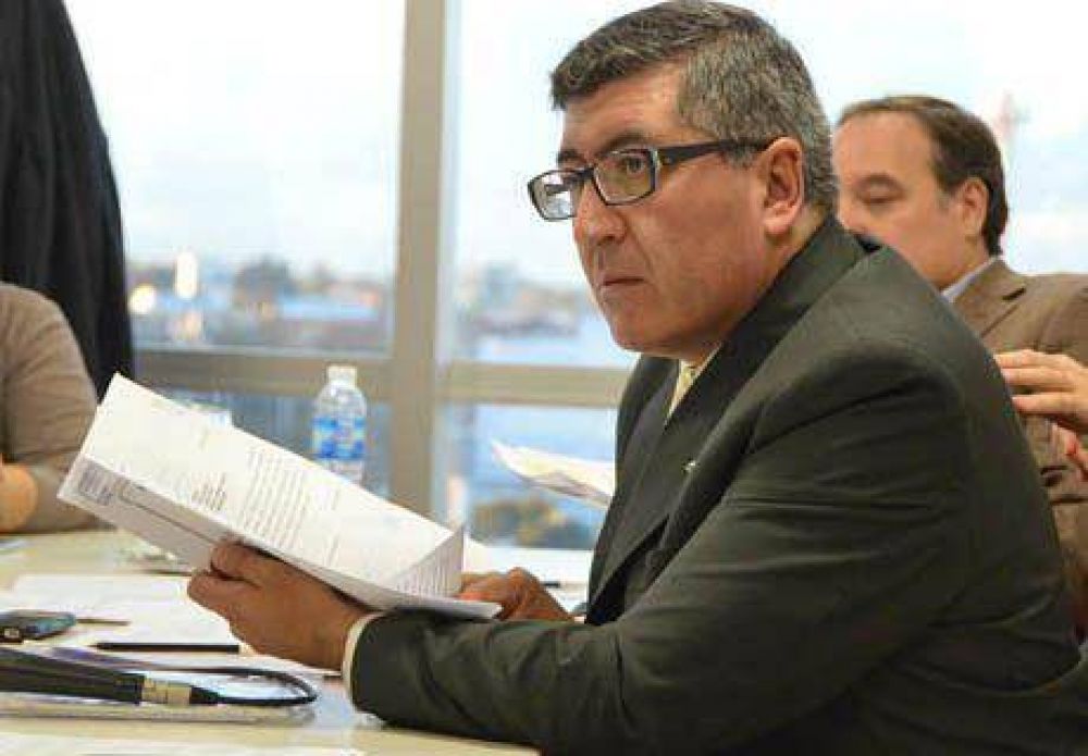 Proyecto suspensi�n de PASO:�Un gobierno en decadencia, dijo Marinao