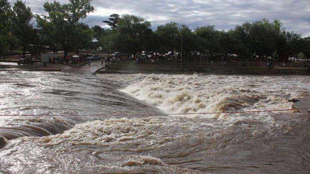 Desesperada situacin en Crdoba: el temporal no da tregua y los diques estn desbordados